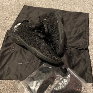 Rebel athletic rebel reign blackout shoes Y2